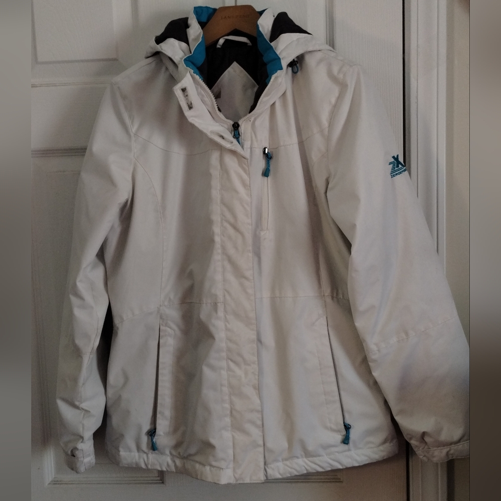 ZeroXposur Women's Snow Jacket in White with Teal Details